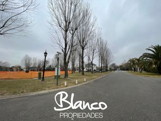 Foto 27 de Casa en Venta en Acacias Blancas, Maquinista F. Savio, Escobar, G.B.A. Zona Norte, Argentina