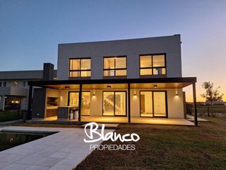 Foto 3 de Casa en Venta en El Naudir, Escobar, G.B.A. Zona Norte, Argentina