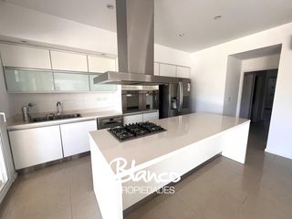 Foto 8 de Casa en Venta en El Yacht, Nordelta, Tigre, G.B.A. Zona Norte, Argentina