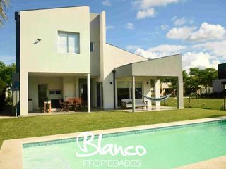 Foto 1 de Casa en Venta en Puertos, Escobar, G.B.A. Zona Norte, Argentina