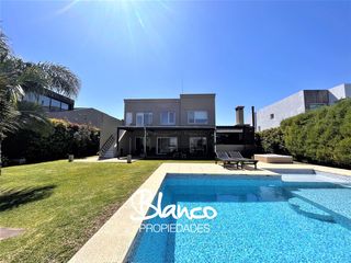 Foto 1 de Casa en Alq. Temporario en San Benito, Villanueva, Tigre, G.B.A. Zona Norte, Argentina