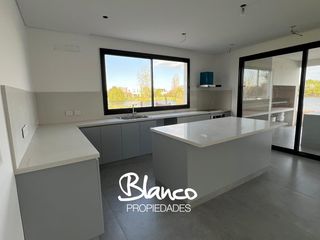 Foto 8 de Casa en Venta en El Cantón, Escobar, G.B.A. Zona Norte, Argentina