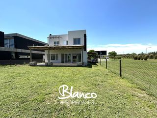 Foto 2 de Casa en Venta en Puertos, Escobar, G.B.A. Zona Norte, Argentina