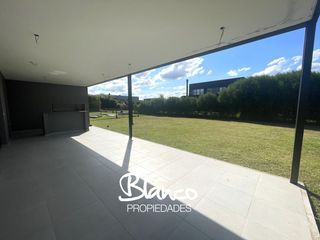 Foto 3 de Casa en Venta en Puertos, Escobar, G.B.A. Zona Norte, Argentina