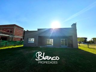 Foto 1 de Casa en Venta en Puertos, Escobar, G.B.A. Zona Norte, Argentina