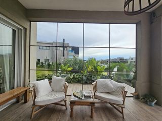 Foto 4 de Casa en  venta en venta en Carpinchos Nordelta al agua