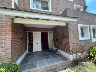 Foto 5 de Excelente Propiedad de 8 ambientes en Solares de Talar - Pacheco - Don Torcuato