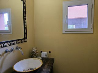 Foto 8 de Casa en venta en Santa Bárbara, 4 dormitorios. A la laguna
