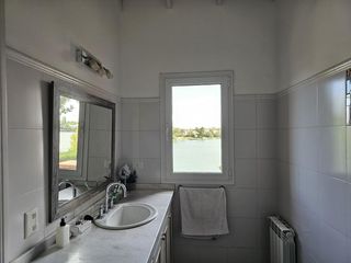 Foto 7 de Casa en venta en Santa Bárbara, 4 dormitorios. A la laguna
