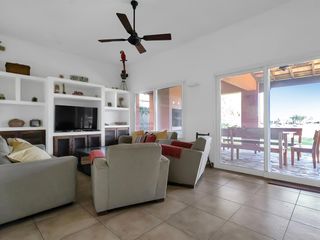 Foto 10 de Casa en venta en Santa Bárbara, 4 dormitorios. A la laguna