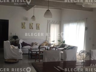 Foto 3 de Casa en Alq. Temporario en Santa Barbara, Tigre, G.B.A. Zona Norte, Argentina