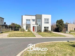 Foto 3 de Casa en Venta en San Marco, Villanueva, Tigre, G.B.A. Zona Norte, Argentina