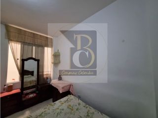 Foto 9 de CASA EN VENTA BIFAMILIAR  DE 2 PISOS BARRIO VILLA NELLY