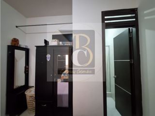 Foto 7 de CASA EN VENTA BIFAMILIAR  DE 2 PISOS BARRIO VILLA NELLY