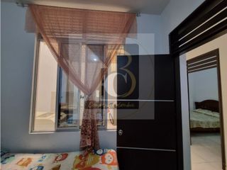 Foto 8 de CASA EN VENTA BIFAMILIAR  DE 2 PISOS BARRIO VILLA NELLY