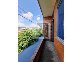 Foto 26 de CASA EN VENTA BIFAMILIAR  DE 2 PISOS BARRIO VILLA NELLY