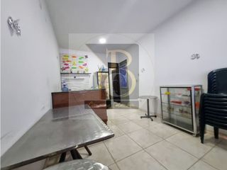 Foto 15 de CASA EN VENTA BIFAMILIAR  DE 2 PISOS BARRIO VILLA NELLY