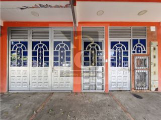 Foto 1 de CASA EN VENTA BIFAMILIAR  DE 2 PISOS BARRIO VILLA NELLY