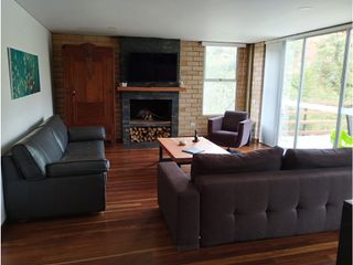 Foto 2 de Casa en Arriendo Loma del Escobero Envigado
