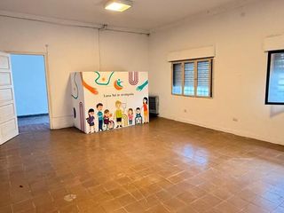 Foto 8 de Importante propiedad ideal centro médico o educativo en San Martín al 3100, SMT