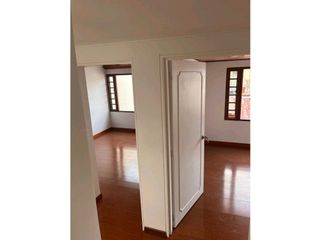 Foto 19 de CASA USO COMERCIAL . RESIDENCIAL 142