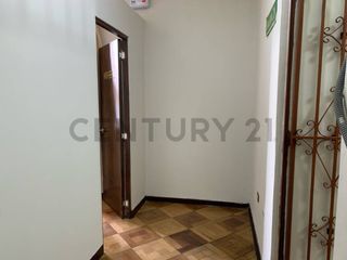 Foto 2 de OCASION ALQUILER  DE OFICINA EN EL CORAZON DEL CENTRO DE LIMA