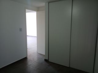 Foto 6 de Departamento en alquiler de 2 dormitorios c/ cochera en Godoy Cruz