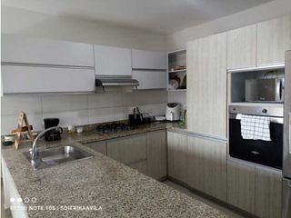 Foto 7 de Apartamento en venta Ciudad jardín M.R