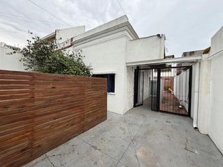 Foto 1 de Terreno en  Mataderos con 2 unidades funcionales