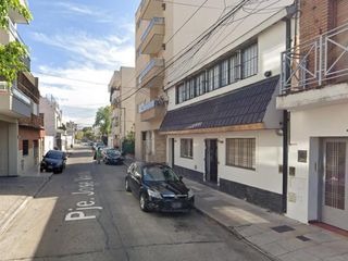 Foto 6 de Cochera en Venta - 8mts2 - Monte Castro