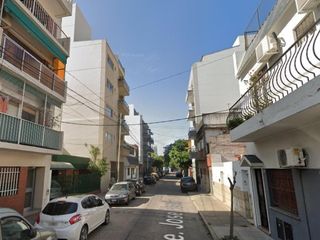 Foto 1 de Cochera en Venta - 8mts2 - Monte Castro
