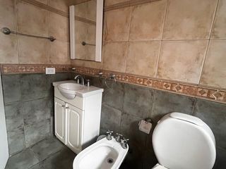 Foto 16 de Casa 5 ambientes reciclada a nueva en venta - Quilmes Centro.