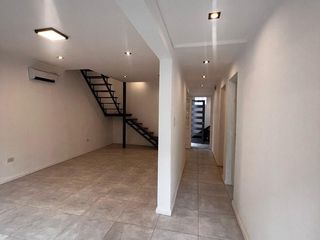 Foto 5 de Casa 5 ambientes reciclada a nueva en venta - Quilmes Centro.