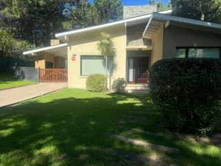 Foto 1 de Hermosa Casa En Lomas De Valeria ,dos Dormitorios , Dos Baños
