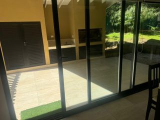 Foto 18 de Hermosa Casa En Lomas De Valeria ,dos Dormitorios , Dos Baños