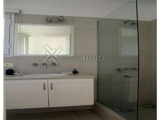 Foto 10 de CASA DE 5 DORMITORIOS Y 5 BAÑOS LINEA NORTE MAR