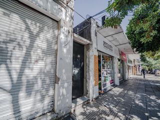 Foto 4 de PH 2 ambientes con local más espacio aéreo total en Monte Castro
