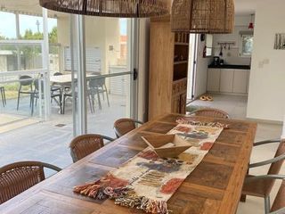 Foto 6 de CASA DE 5 DORMITORIOS, 4 BAÑOS COSTA ESMERALDA BARRIO MARITIMO 2, 41