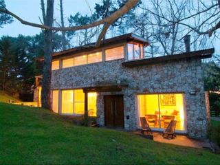 Foto 2 de Casa - Carilo
