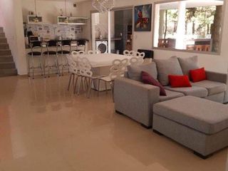 Foto 7 de CASA 4 DOMITORIOS 2 BAÑOS PILETA CLIMATIZADA  COSTA ESMERALDA