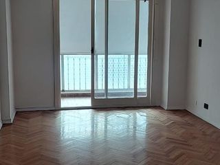 Foto 1 de Departamento - 3 ambiente - con balcón y espacio guardacoche - Recoleta - ALQUILER