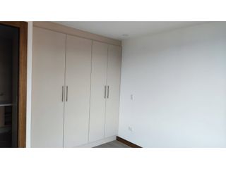 Foto 7 de MODERNA SUITE EN RENTA AV. ORDOÑEZ LASSO CUENCA