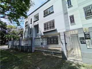 Foto 1 de Venta Edificio Bifamiliar urbanización (ingenio III) Santiago de Cali