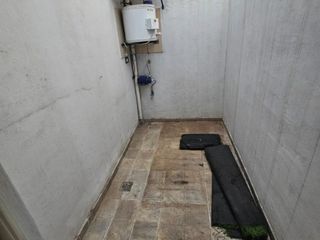 Foto 9 de Departamento Tipo Casa en alquiler en Lanus Oeste