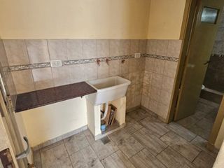 Foto 6 de Departamento Tipo Casa en alquiler en Lanus Oeste