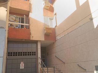 Foto 1 de Alquiler Departamento 1 dormitorio balcón en Alberdi $400.000 finales.