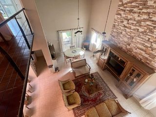 Foto 19 de Descubre tu hogar ideal en Lobos Venta Casa 4 hab, jardín