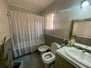 Foto 29 de Descubre tu hogar ideal en Lobos Venta Casa 4 hab, jardín