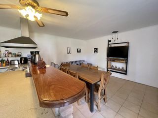 Foto 34 de Descubre tu hogar ideal en Lobos Venta Casa 4 hab, jardín