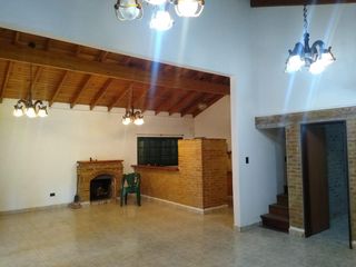Foto 18 de Casa en venta en La Plata - Dacal Bienes Raíces